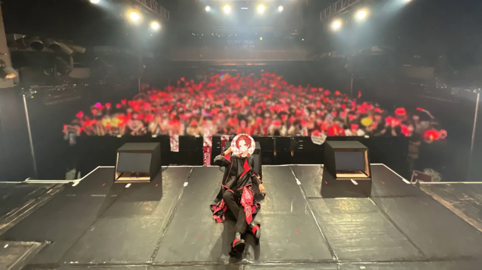 「緋色の衝撃」