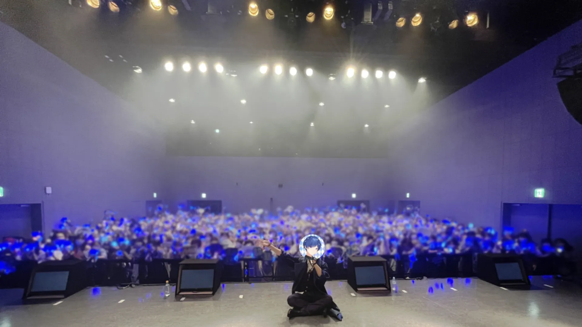 「Out of the blue」